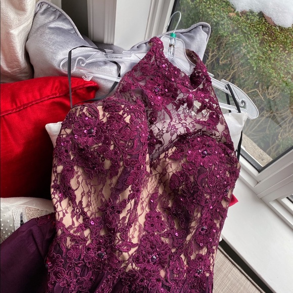 Halter neck prom dress only worn once, like brand new! - Picture 3 of 5